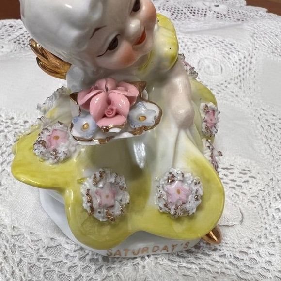 Vintage Lefton China Figurine, Lefton SATURDAYS CHILD DOLL, Birthday Doll Gift - Picture 4 of 10